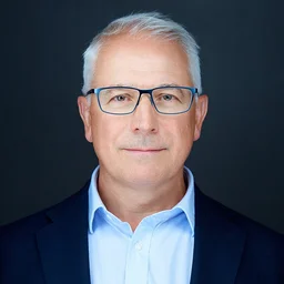 Fekete Ádám fullstack szoftverfejlesztő, MODELLO Intézet